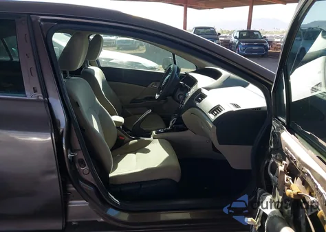 2013 Honda Civic Lx z USA, uszkodzony, nr VIN 2HGFB2F55DH506140